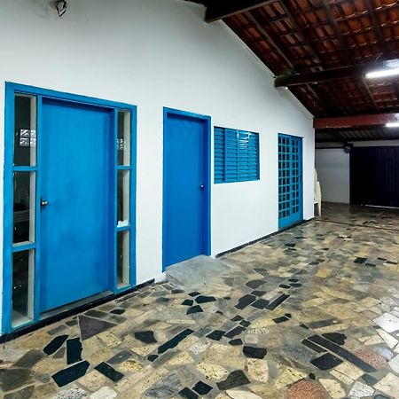 Pousada Roosevelt Quarto 04 - Pousada Central Prox Rodoviaria E Dist Industrial Uberlândia Exterior foto